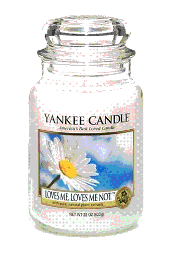 A Loves Me, Loves Me Not scented candle.
